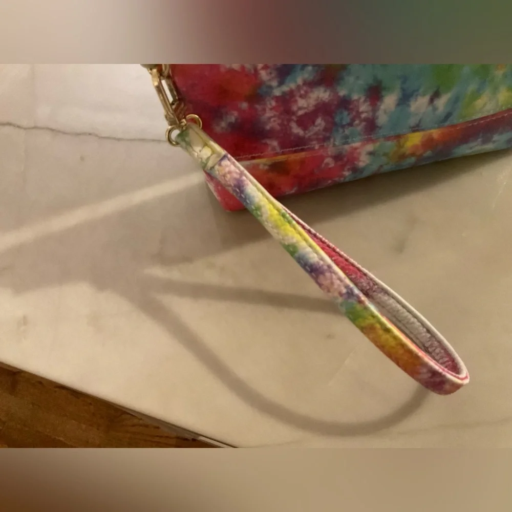 Steve Madden Rainbow tie dye wristlet